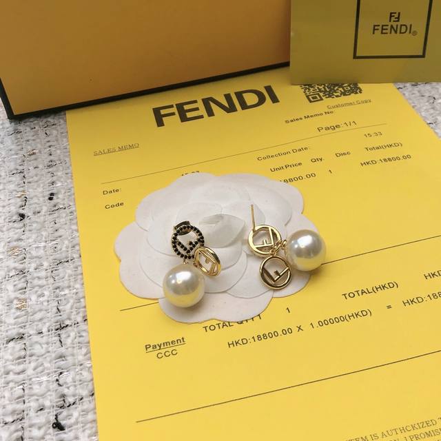 New Fendi Logo earrings are high-end custom-made and popular. The new style is