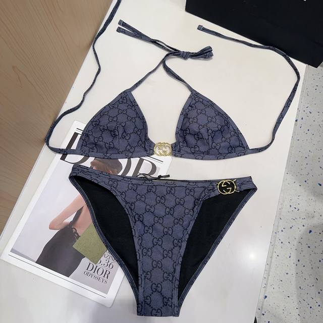 Gucci swimsuit, a must-have for fashionistas. Super figure-flattering! Sml DDD