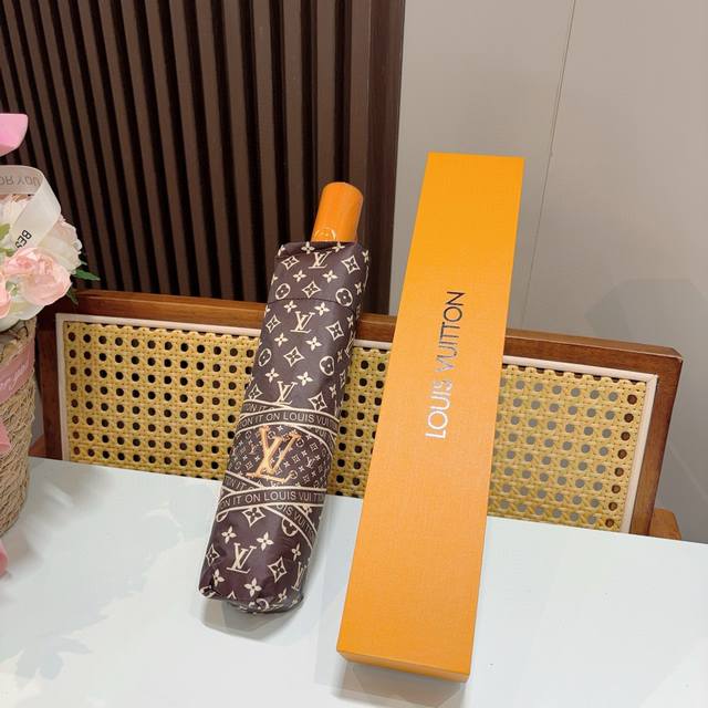 Louis Vuitton 2025 new classic letter tri-fold automatic folding umbrella with n
