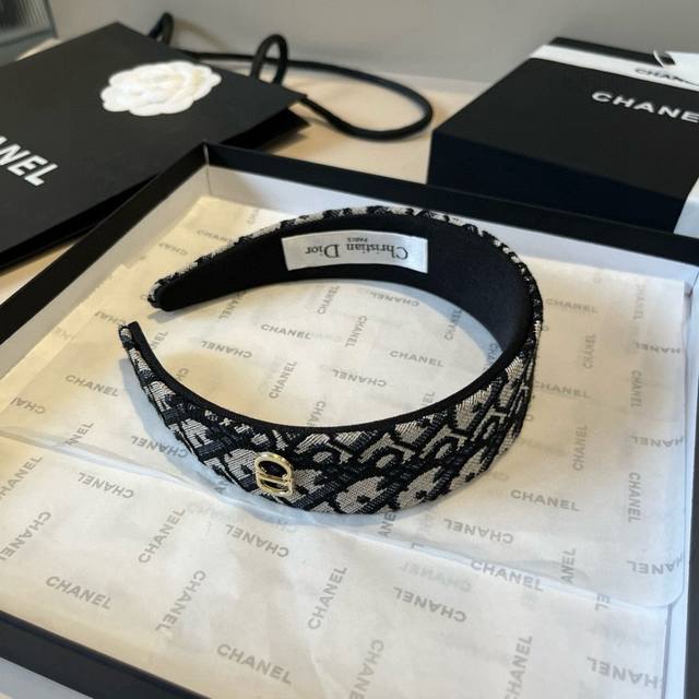Dior new headband DDD