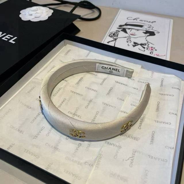 Chanel headband, a must-have for high-end custom ladies DDD