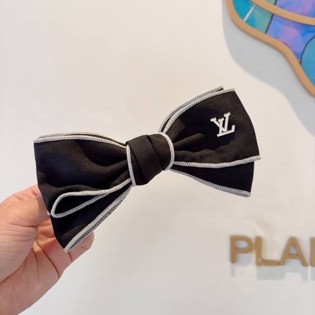 with packaging Lv Louis Vuitton celebrity-style bow hairpin slingshot clip Inte