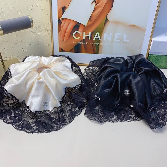 Chanel Xiaoxiang Chanel rubber band satin lace hook lace Logo rubber band hair b