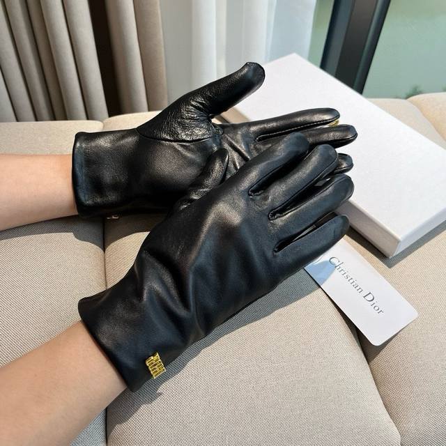 New exclusive debut touch screen gloves Dior Dior original quality official web
