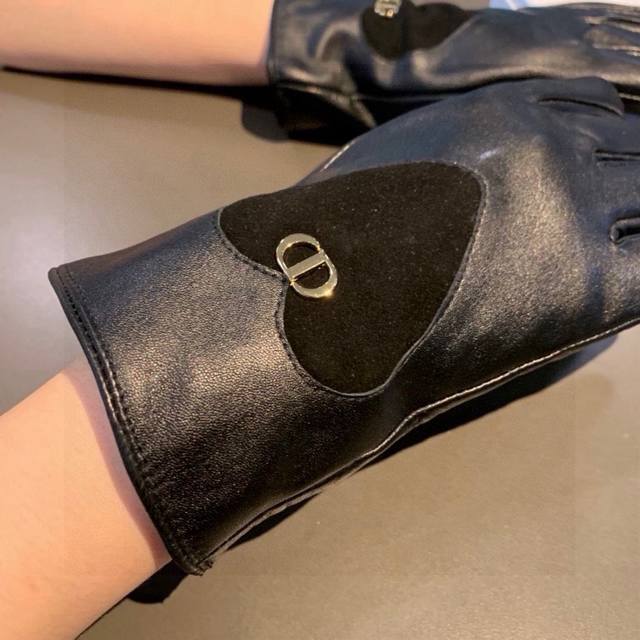 New exclusive debut touch screen gloves Dior Dior original quality official web