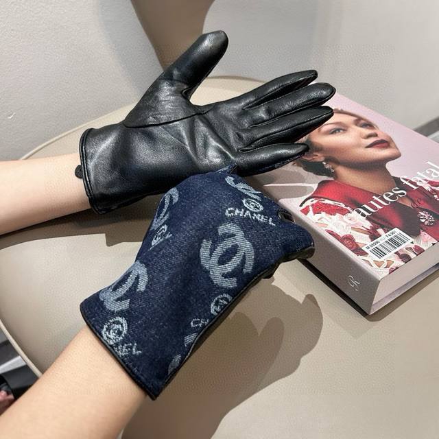 2025 Chanel new short denim and sheepskin gloves, fashionable motorcycle gloves,