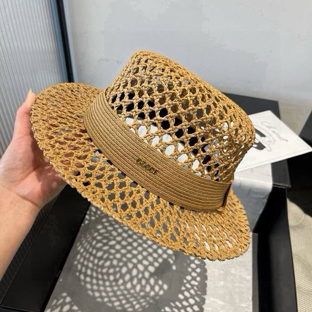 Gucci flat top hat, hollow sun hat, small hat, head circumference 57cm DDD
