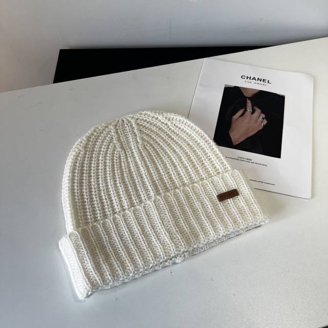 Burberry's new knitted wool hat, 100% wool fabric, unisex DDD