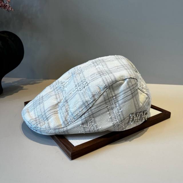 Dior new style duckbill forward cap, head circumference 58cm DDD