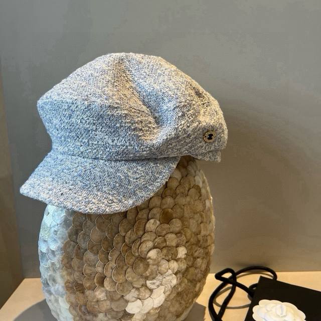 Chanel new duckbill painter hat, head circumference 57cm DDD