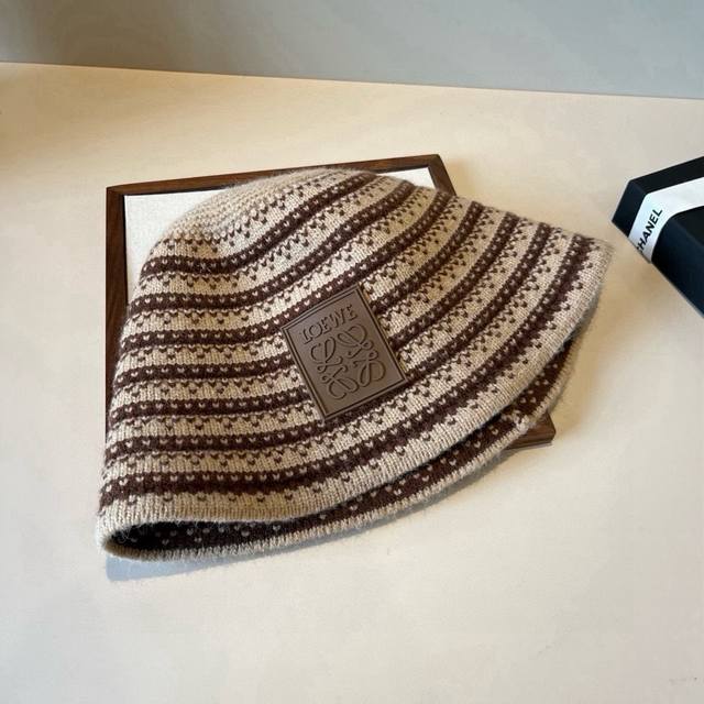 Loewe's new bucket hat, head circumference 57cm DDD
