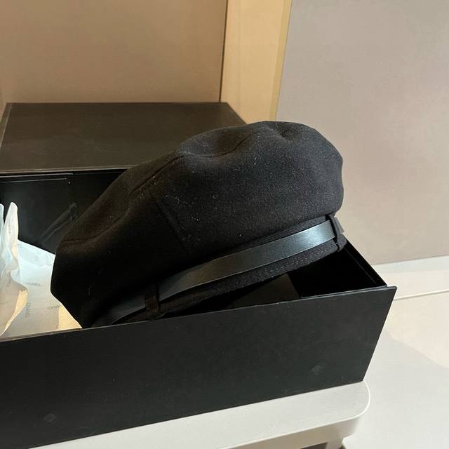 Gucci new beret head circumference 57cm DDD