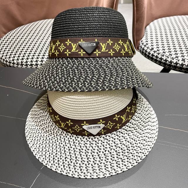Lv Louis Vuitton 2025 new sunshade color matching straw hat beach style, simple