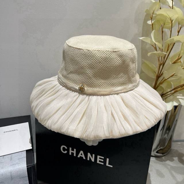 Chanel Chanel new lantern hat, sun hat, foldable, head circumference 57cm DDD
