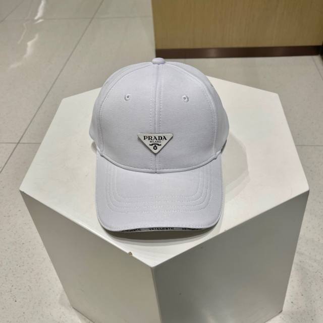 Prada new style baseball cap, men's and women's baseball cap, high-end custom ma
