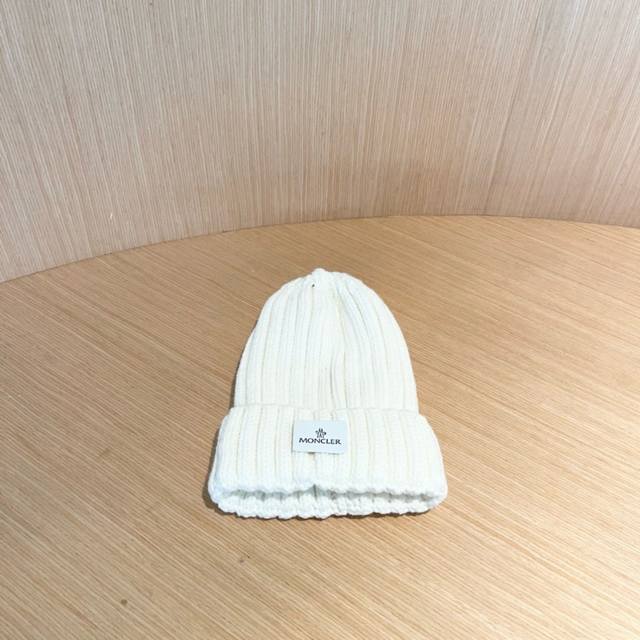 Mincler 2025 autumn and winter new textured plus velvet knitted beanie, DDD