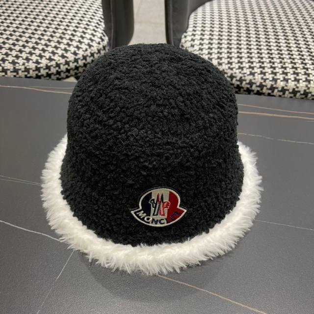 Moncler Mengkou autumn and winter plush bucket hat women's versatile lambskin te