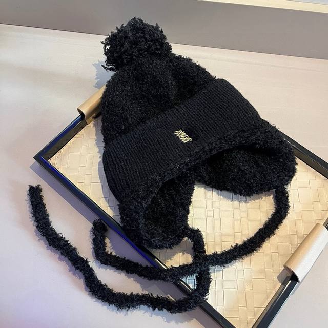 Loewe's new autumn and winter earmuffs, black and khaki DDD