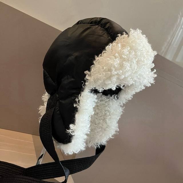 Ugg new down earmuffs, light and comfortable, a must-have item for autumn and wi