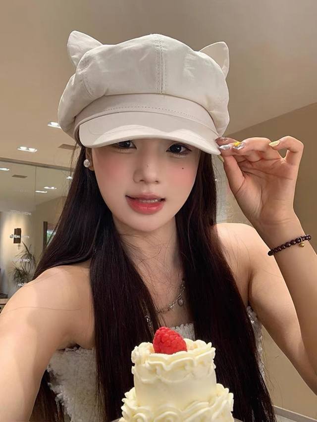Dior cute cat ear beret female Japanese style versatile face small eight corner