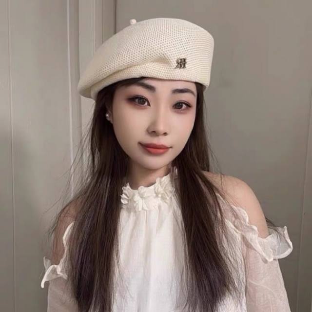 Celine 2025 Spring and Summer Thin Knitted Beret Women's Korean Style Stereotype
