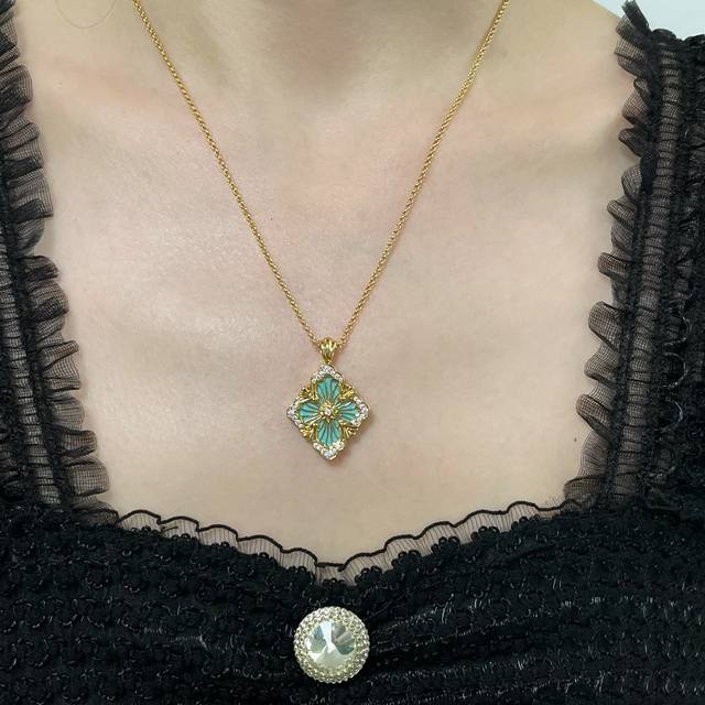 V Gold Buccellati Large Opera House Series Amazonite Necklace, Retro Palace Styl
