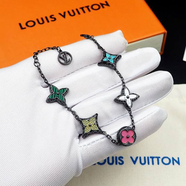 Donkey Lv color flower bracelet DDD