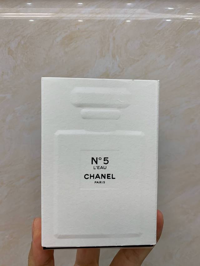 Counter quality Chanel No. 5 Eau Blanc for women 50ml! Scent that knows a woman