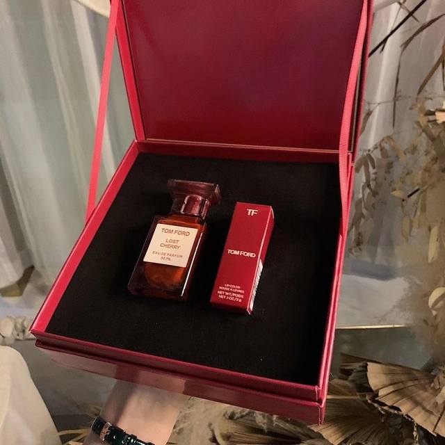 Counter quality Lost Cherry red box and red tube color 80 Walking aphrodisiac L