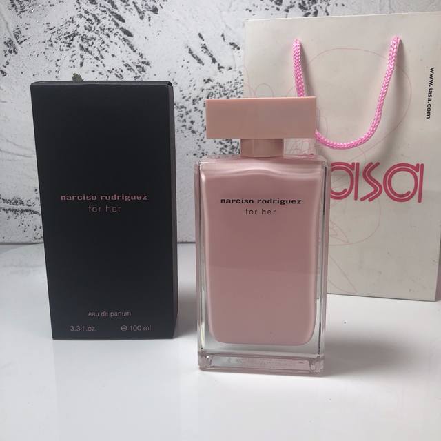 Counter quality Naxisu perfume pink Ml, this perfume is special because it is d