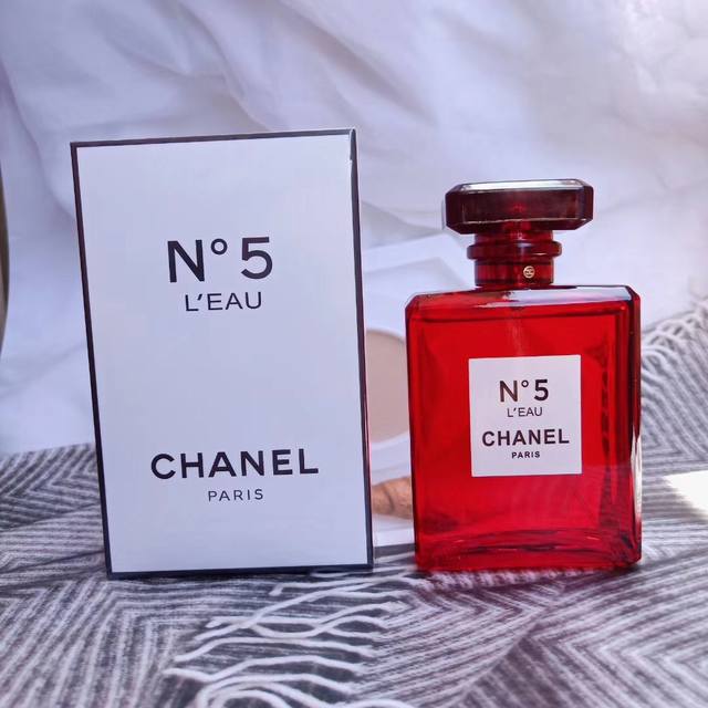 Counter quality Please note when placing an order: strong fragrance, light fragr