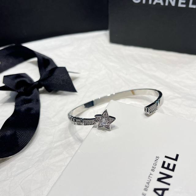 V Gold High Edition Chanel Petite Chanel Com