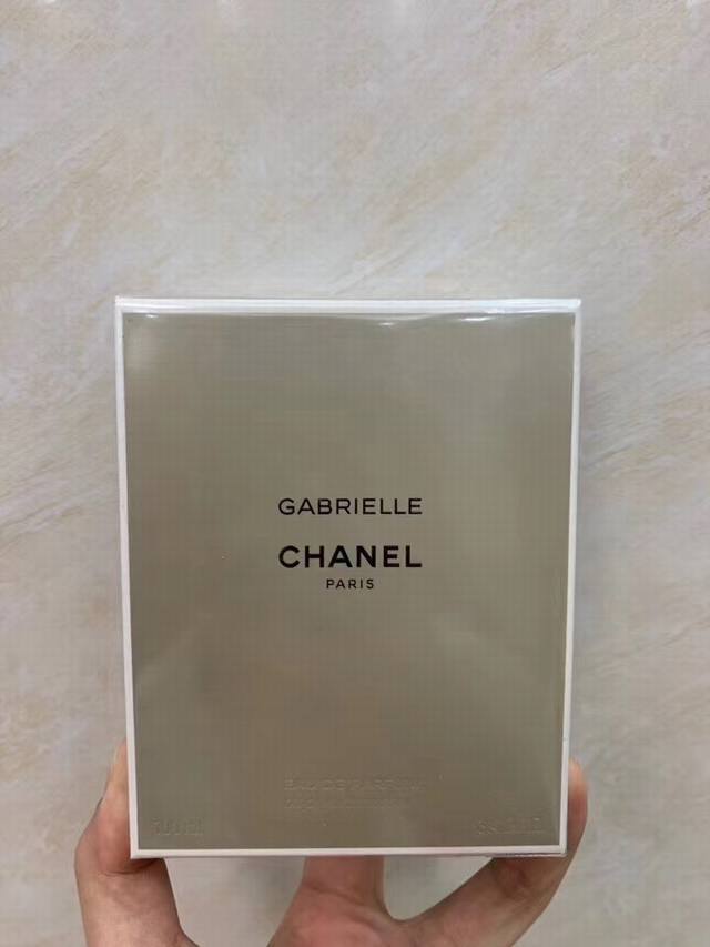 Counter quality Gabrielle Ml perfume for women, fragrance: mainly floral notes,