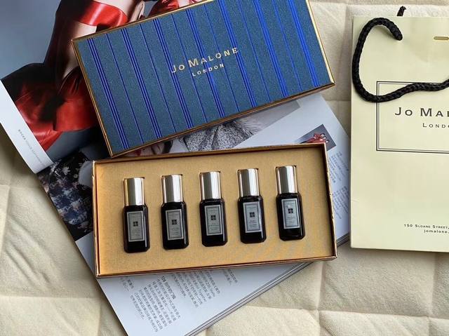 Counter quality Jo Malone Limited Edition Perfume, Blue Box and Black Bottle Jo