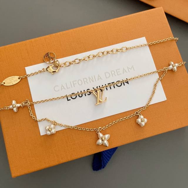 Necklace Bracelet Lv green flower double-layer necklace chain Louis Vuitton nec