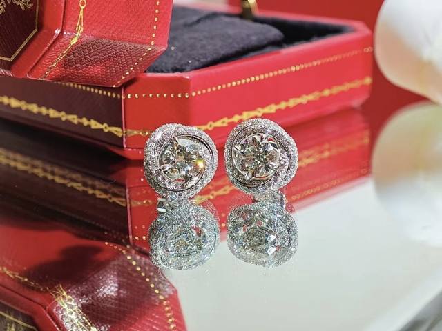 Seiko Cartier single diamond stud earrings. Eight Hearts and Eight Arrows high-