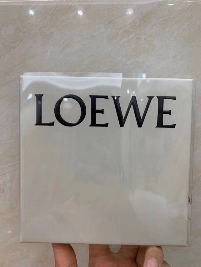 Counter quality Loewe perfume 4-piece set * 15ml, great value travel set of fou