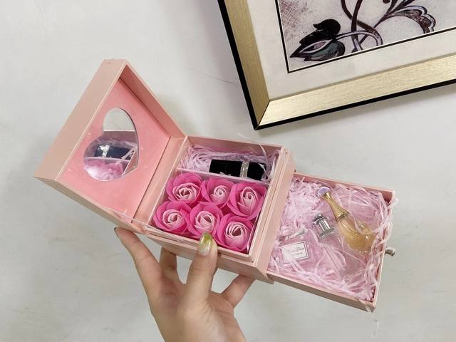 Official quality Dior Rose Four-Piece Set. This exquisitely crafted perfume and