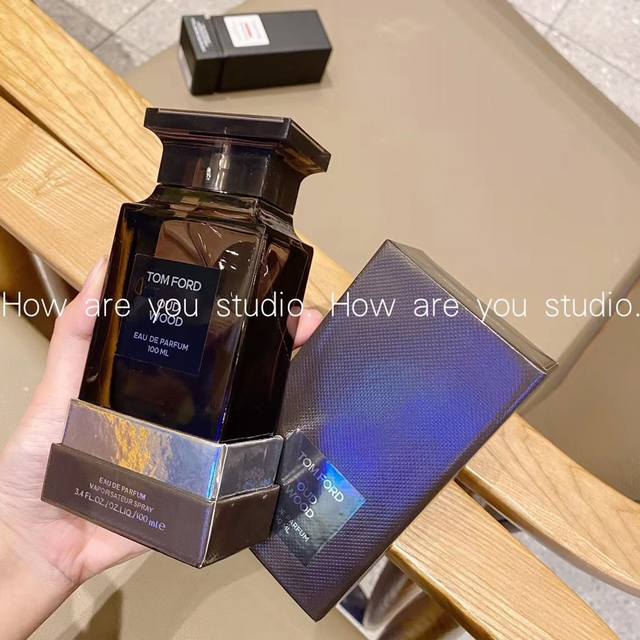 Counter quality DDD: Ebony Agarwood The smell of Zhu Yilong and Wang Jiaer. Aft