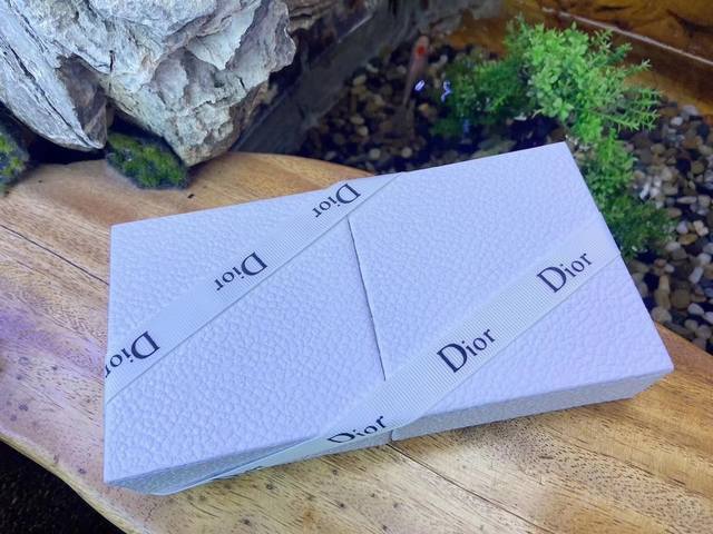 Counter quality Dior 3-piece perfume set 3-piece limited edition Q version spra
