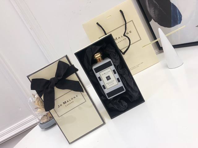 Counter quality Jo Malone's official Christmas photos this year are incredibly c