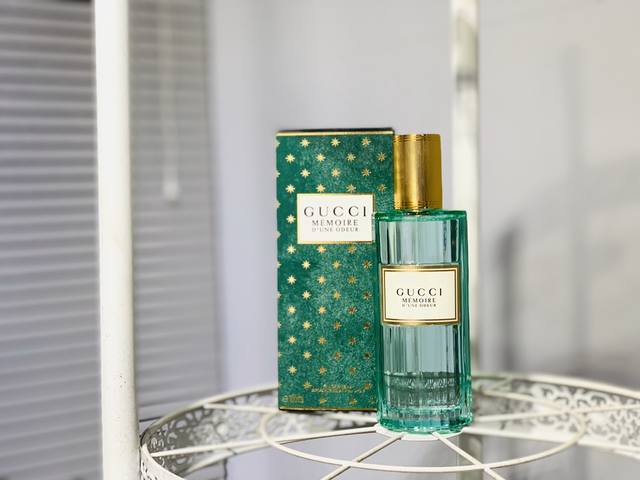 Official quality DDD. A must-buy new scent, Memoire D'une Odeur DDD. The packagi