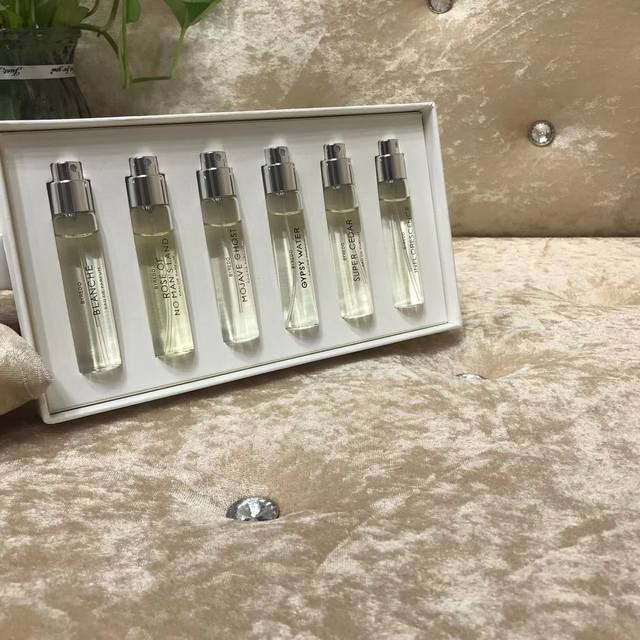 Counter quality Bairuide perfume sample 6-piece set Specifications: 12Ml, white