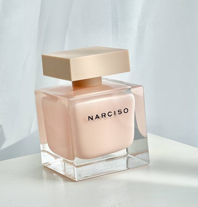 Counter quality Narciso Rodriguez Powder Shadow Powder Fat Man! Powder Musk Narc