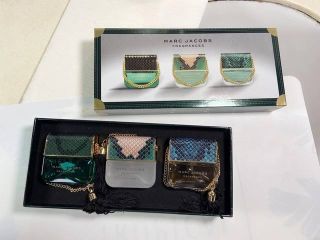 Original quality French Marc Jacobs Marc Jacobs 3-piece perfume set 25Mlx3 Dais