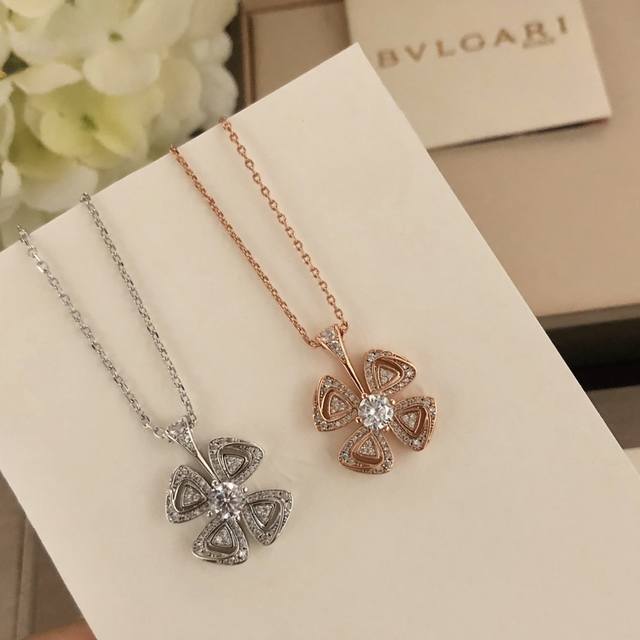 The silver and rose gold crafted version of the Bulgari necklace breaks through