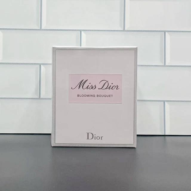 Exclusive Dior Sweetheart Sample 2-Piece Set Edt Eau de Toilette 5ml Shower Gel