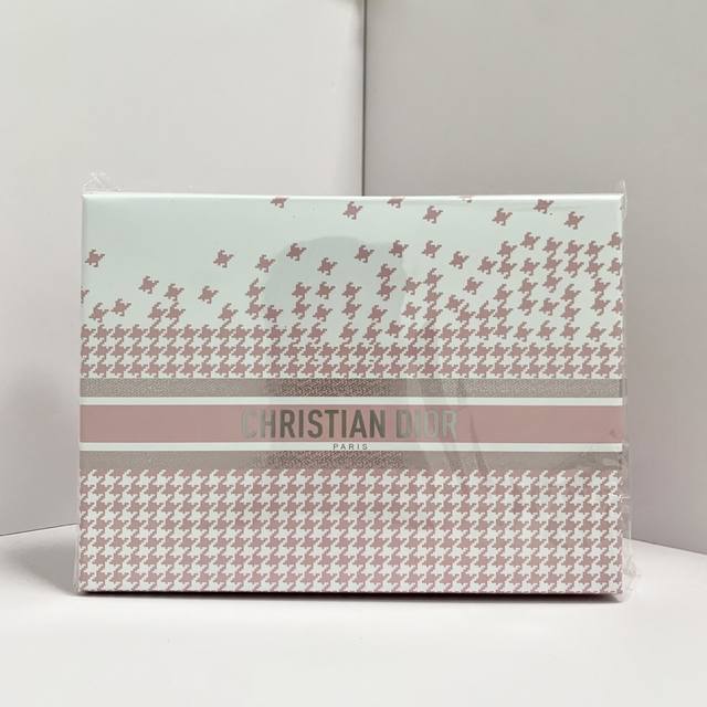 Dior Sweetheart Body Bath Fragrance Three-Piece Set (Houndstooth Edition)! Conta