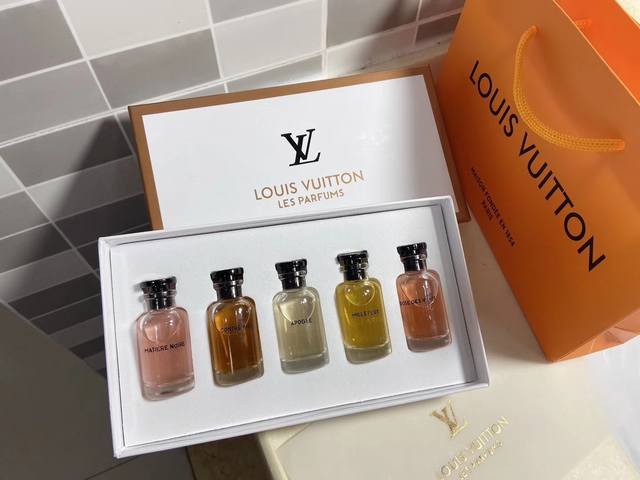 Original quality Lv Louis Vuitton five-piece perfume set 10Ml 1Rose Des Vents Ro