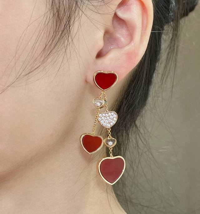 V gold-plated. Chopin high-grade red mother-of-pearl heart earrings, in stock! M